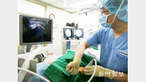 [헬스&뷰티]악! 밤잠 설치게 하는 어깨통증, 줄기세포로 잡는다