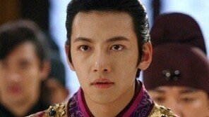 지창욱 다크타환 “원나라 황제의 변신 모습에 점점…”