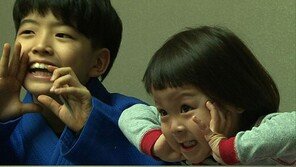 ‘슈퍼맨’ 준우 준서, 추사랑 옆자리 놓고 ‘형제의 난’