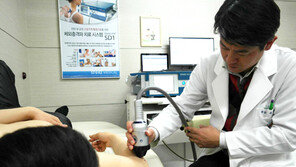 [헬스&뷰티]오십견-회전근개파열 통증, 체외충격파 치료로 싸악~