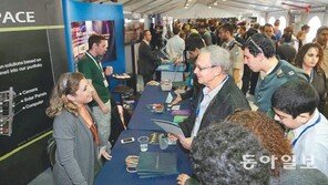 “달을 품고 싶은가? 아이들이 우주를 꿈꾸게 하라”