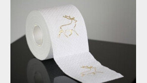 ‘24K 금박 화장지’ 금테 두른 화장지, 한땀 한땀 수작업?