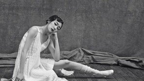 김연아 화보 공개, 인터뷰 통해 “피겨를 놓지는 않을 것”