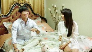 ‘우리결혼했어요’ 남궁민, 홍진영 집 침대방에 앉아 무슨 일?