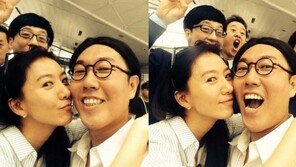 김희애-김영철 2종 셀카 공개…숨은 정준하 찾기? ‘폭소’