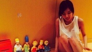 현아 ‘합성 누드사진 유포’에도 “생일축하 팬레터 고마워”