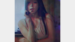 정하은, 싸이 행오버 뮤비 등장… 옷 벗어던지고 섹시댄스