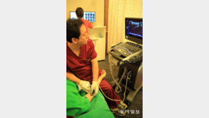 [헬스&뷰티/기고]“끈질긴 ‘테니스 엘보’, FIMS요법 추천”