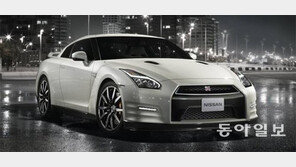 한국닛산 545마력 슈퍼카 ‘GT-R’ 2015년형 모델 출시