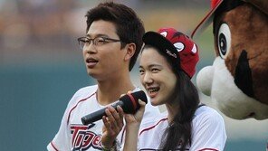 [포토] ‘한국의 아오이유우’ 손수현 등장에 술렁… ‘미모 어떻길래’