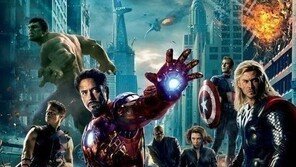 어벤져스2 스포일러 공개, 헐크-블랙위도우 묘한기류 주목