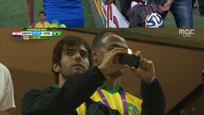 [월드컵 개막전]브라질 카카, 선수 아닌 관객으로 포착…“훈훈”
