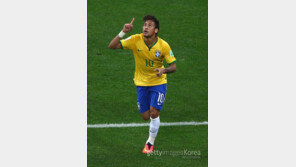 [월드컵 개막전] 네이마르 2골 활약, “중요한 경기에서…”