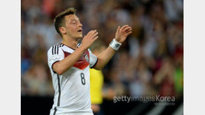 [독일-포르투갈]외질, “누구든 독일 피하고 싶을 것” 자신