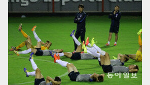 코코린 “한국 빨리 지친다”… 세메노프 “러 강점은 수비”