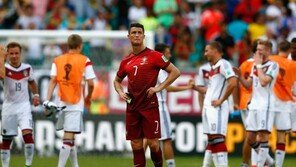 페페 박치기 퇴장, 대패…호날두 ‘멘붕’ 울고 싶어라