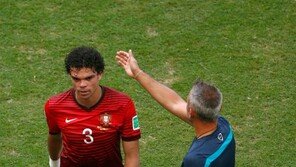 페페 박치기 퇴장에 ‘악동’ 조이바튼 “월드 클래스!”