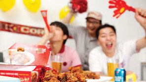 BBQ, 몬스터치킨 먹고 대~한민국!