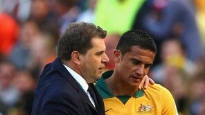 호주, 스페인에 3-0 완패, 호주 감독 “스페인 축구 존경…세계 최고 팀”