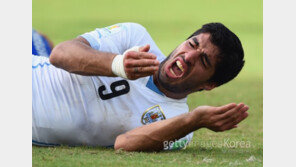 [이탈리아-우루과이]핵이빨 수아레스 당당 “경기중 흔한 일”