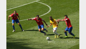 [학범슨의 퍼거슨 따라잡기] 칠레 ‘120분 압박’…브라질도 진땀 뺐다