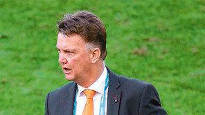 [World Cup Brasil 2014]네덜란드 ‘신의 한 수’는 이 가방 안에