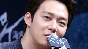 ‘해무’ 김윤석, 박유천에 “군대 갔다 오면 연기 더 잘하겠지”