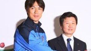 축구협회, “홍명보 스스로 그만둔다 해도” 정몽규 회장 만나 논의
