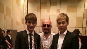 엑소 시우민 첸, 이상봉 디자이너와 인증샷 “패션 코드 홍보대사”