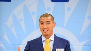 대한축구협회 “홍명보감독 유임결정”…차두리 의미심장 글 남겨