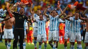 아르헨티나, 벨기에 꺾고 24년 만에 4강 진출…‘한 편의 드라마’