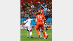 [학범슨의 퍼거슨 따라잡기] 코스타리카, 강호와 맞서는 법 보여줬다