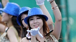 [포토] 치어리더, 싱그러운 미소에 ‘男心 녹네~’