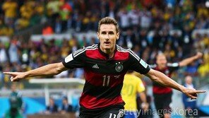 월드컵 최다골 클로제 “호나우두는 역사상 가장 완벽한 선수”