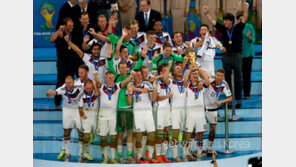 독일 V4… ‘원팀’의 위대함 증명하다