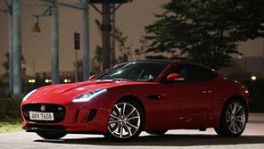 [포토]재규어 F타입 쿠페 “컬러부터 고성능 스포츠카”