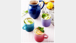 [우먼 동아일보 TV] 뱃속까지 얼려버릴 아이스 애플 모히토 & 자몽에이드-푸드스타일리스트 오용은과 함께한 르크루제 주서 요리