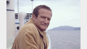 자살한 로빈 윌리엄스 딸 “제발…” 악플-조롱에 SNS 이용 중단