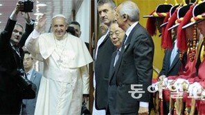 “큰 가르침, 잊지 않을게요” 교황, 4박5일간 소통-화합의 깊은 울림 남기고 한국 떠나