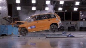볼보 신형 XC90, 60km/h로 추돌하고 굴렸더니 차체가…