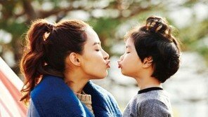 [핫이슈]강혜정 아버지-남동생 공개 ‘붕어빵’…유서진 결혼, 예비신랑 누구?