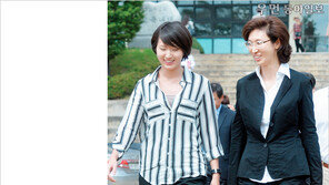 [우먼 동아일보] 재벌가 밖으로! 중화권 쇼핑몰 설립과 해군 입대, 최태원 SK 회장 둘째 딸의 ‘청춘’