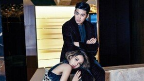 ‘레드카펫’ 고준희-윤계상, 파격 커플 화보 공개 ‘밀착 스킨십’