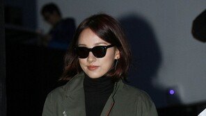 [포토] 이효리 ‘소길댁표 롱 트렌치코트’