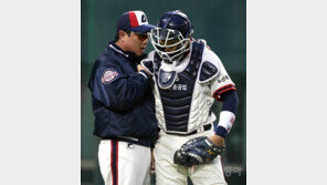 두산 베어스, 새 사령탑에 김태형 선임…송일수 감독 전격 경질