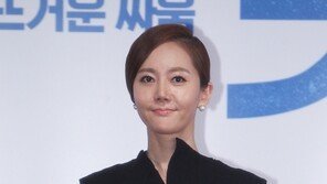 [포토] 염정아, 단아하고 시크한 블랙 원피스