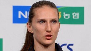 폴리 38득점…V리그 데뷔전 강렬했다