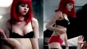 올리비아 핫세 딸 "붉은 팬티에 도발적 자세로…"