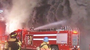 ‘군포 물류센터 화재’ 소방당국 광역1호 발령…‘인명피해 無’