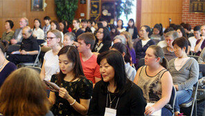 행사장 가득 메운 관심… 한국문학의 세계화 가능성 확인